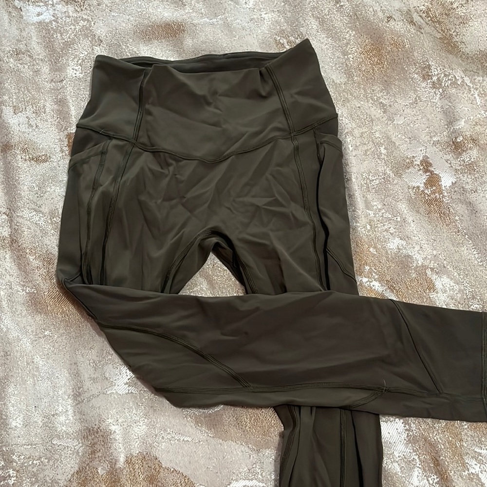 Green lululemon leggings